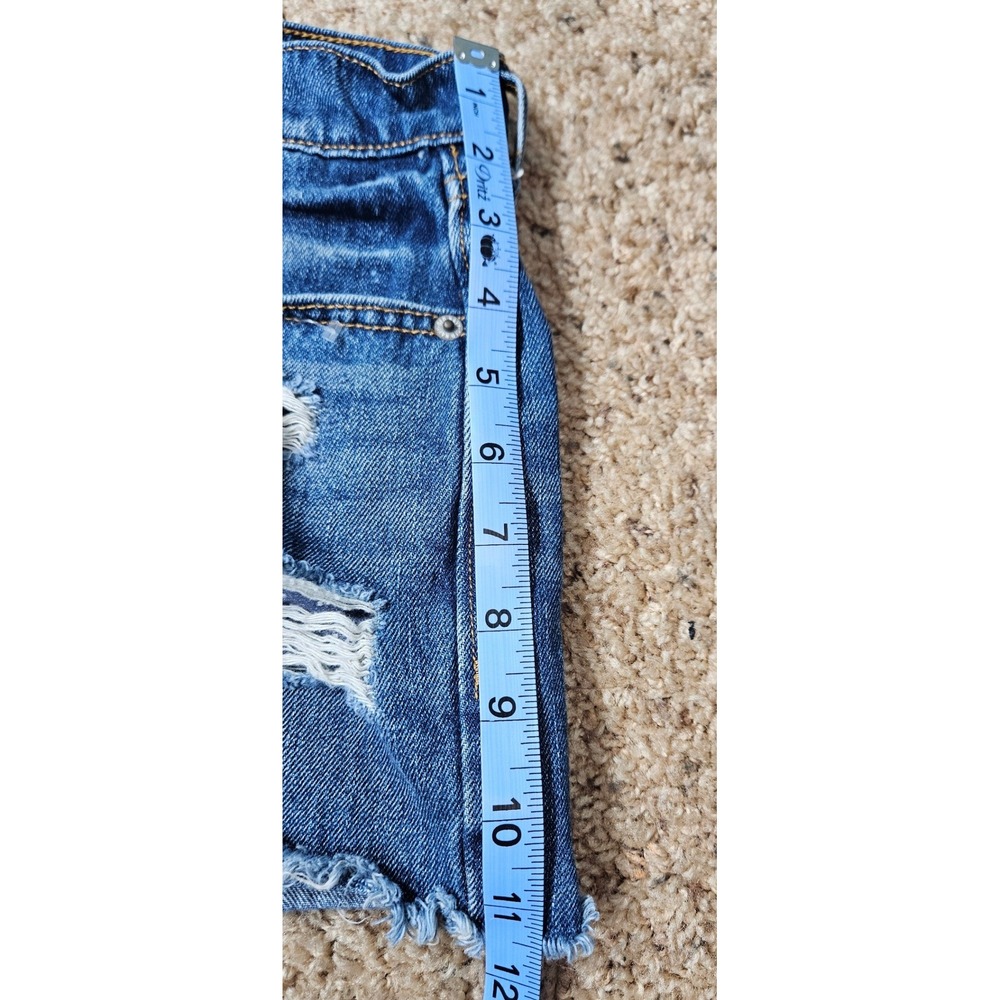 Old Navy Boyfriend Distressed Denim Shorts Blue Paisley Bandana Lining Size 10 - Picture 11 of 11